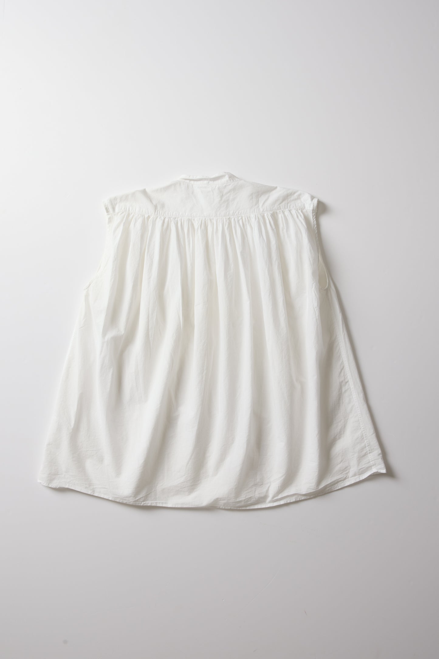 SLEEVELESS SHIRT / TOUJOURS / 1