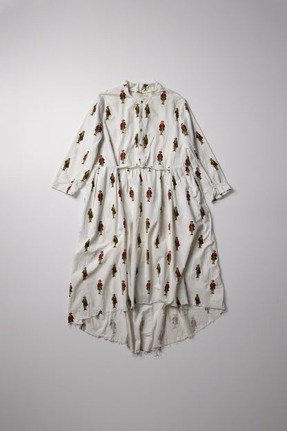 IMPERIAL DRESS / ALEKSANDER MANAMIS / 3