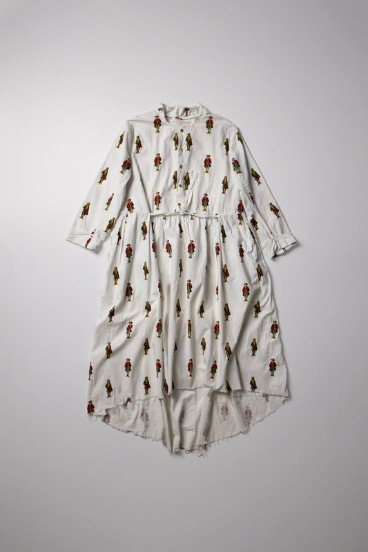 IMPERIAL DRESS / ALEKSANDER MANAMIS / 3