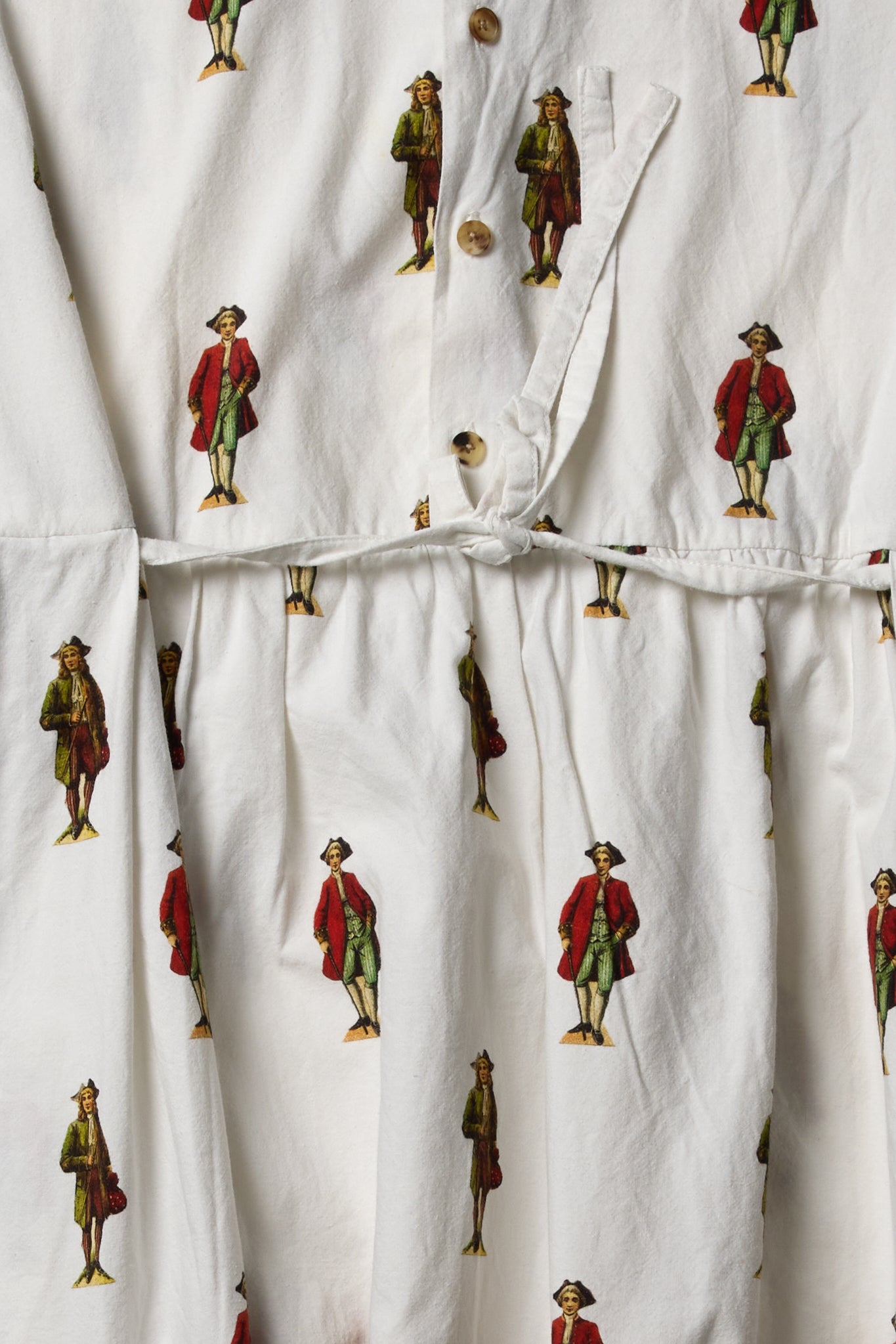 IMPERIAL DRESS / ALEKSANDER MANAMIS / 3