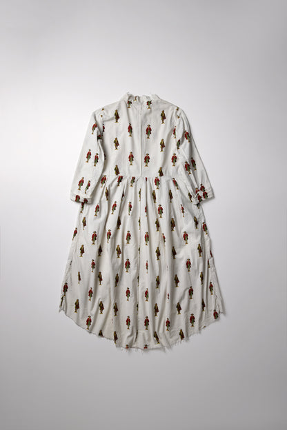 IMPERIAL DRESS / ALEKSANDER MANAMIS / 3