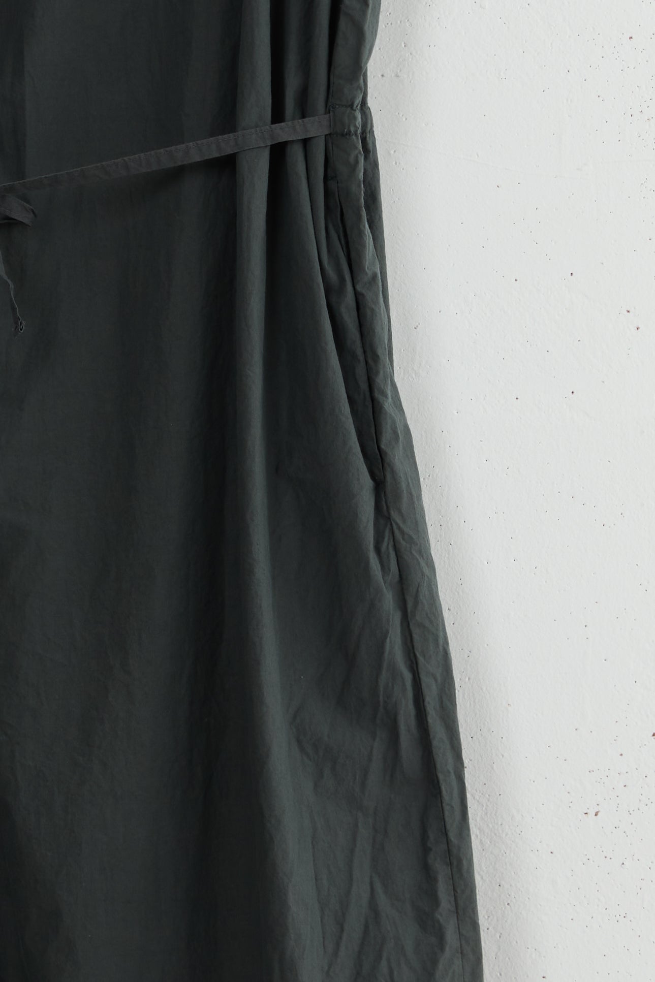 SLEEVELESS COLLAR JUMPSUIT TC