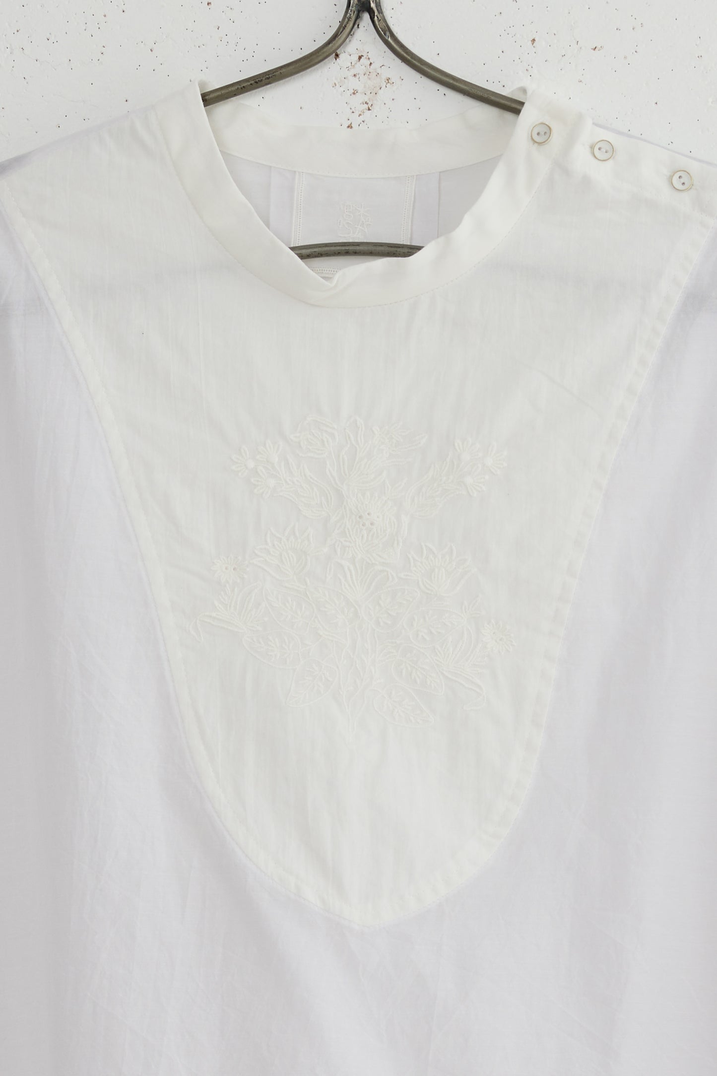 EMBROIDERED YOKE BLOUSE