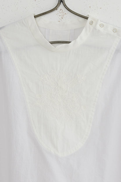 EMBROIDERED YOKE BLOUSE