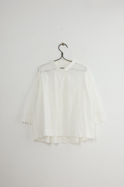 LACE SLEEVE SHIRT