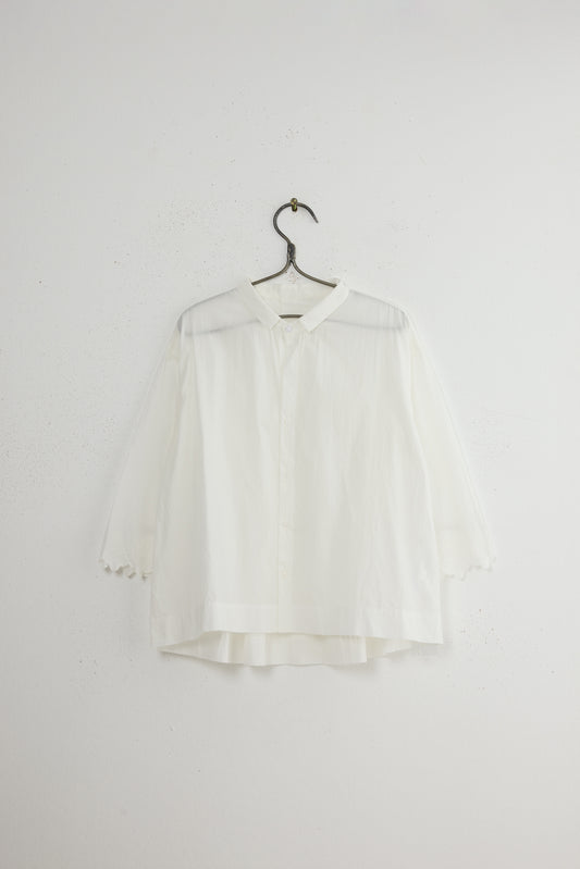 LACE SLEEVE SHIRT