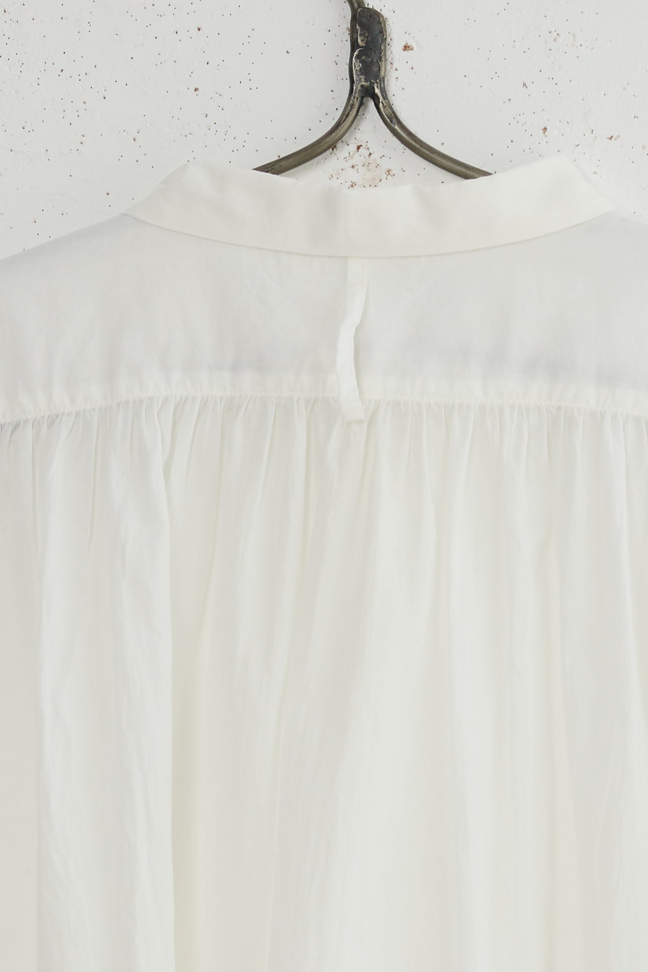 LACE SLEEVE SHIRT