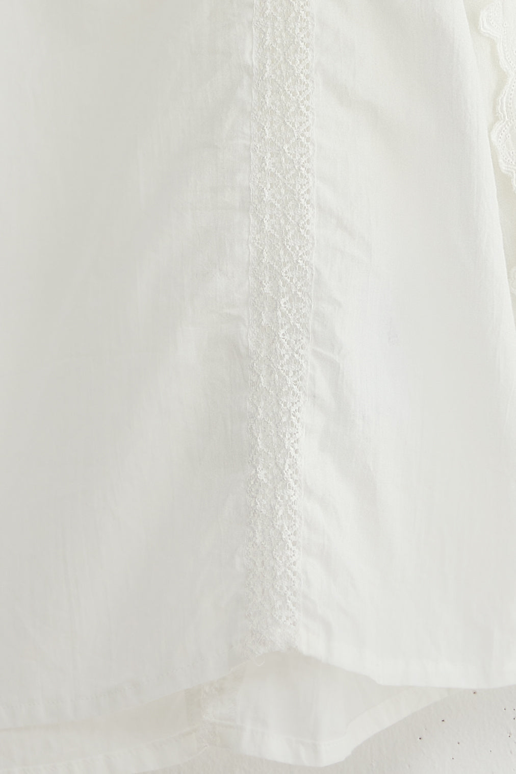 BOX SLEEVE BLOUSE