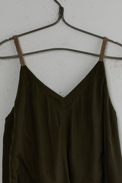 V-NECK GATHER DRESS