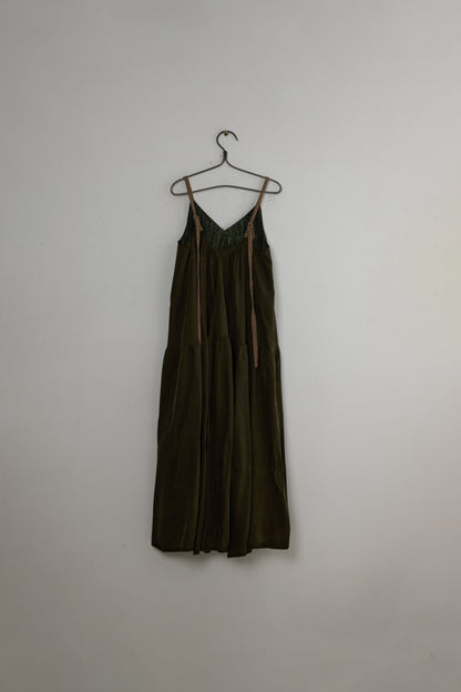 V-NECK GATHER DRESS