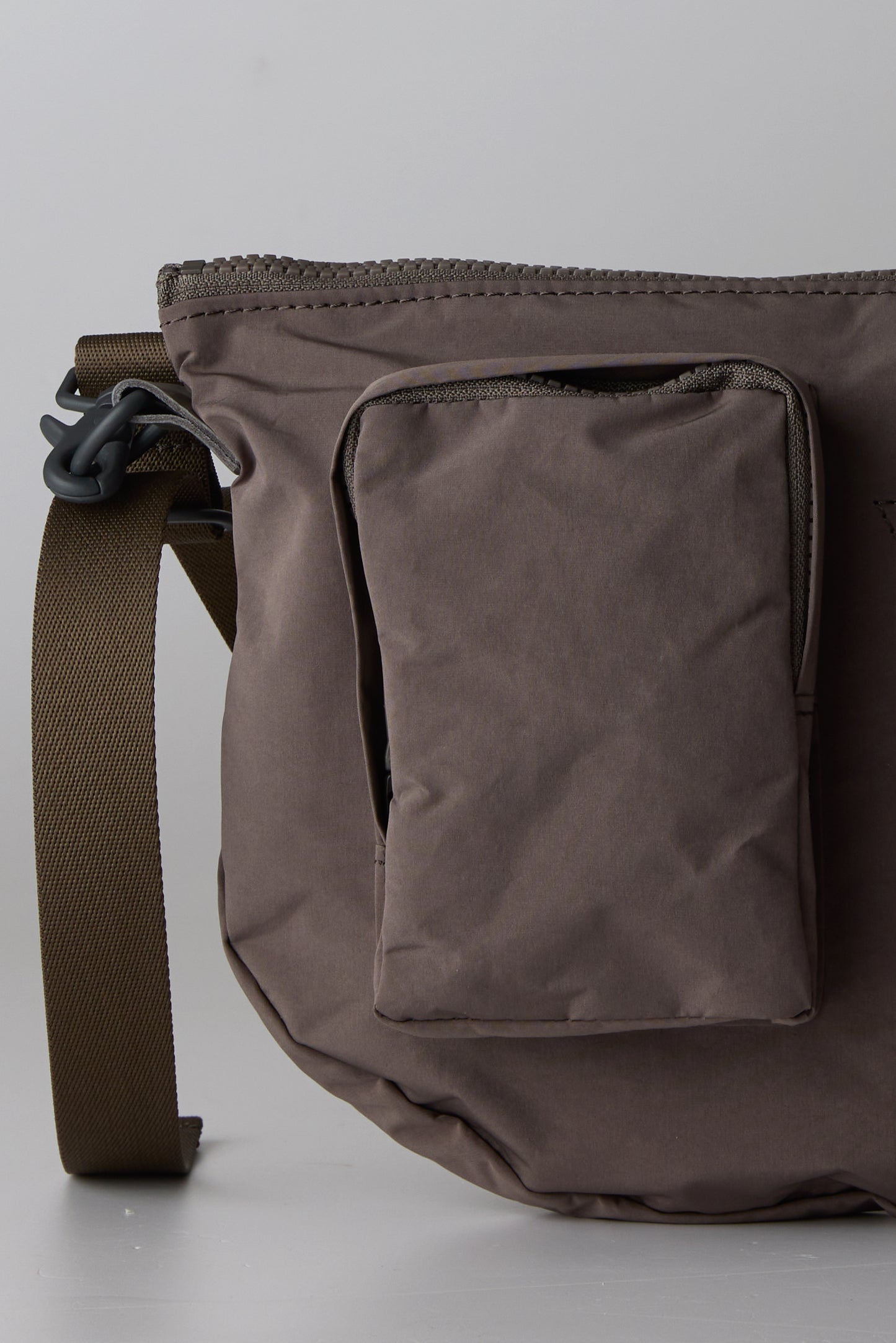 SPLIT YARN BODYBAG S