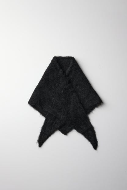 FLUFFY TRIANGLE SCARF