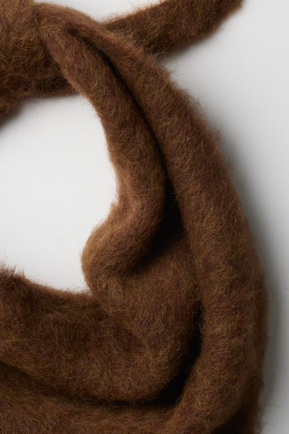 FLUFFY TRIANGLE SCARF