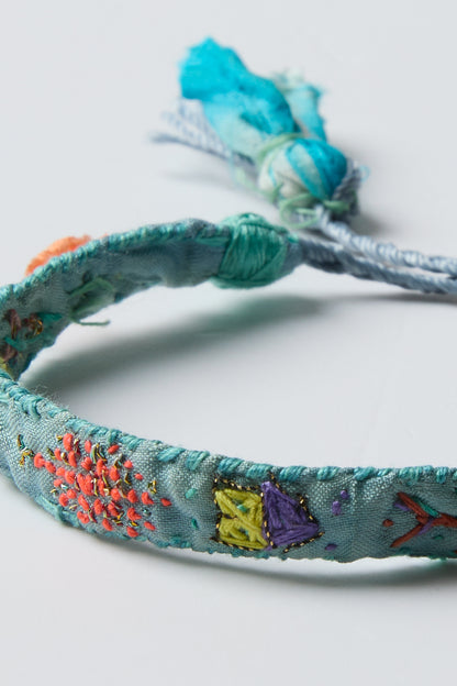 BLUE EMBROIDERED BRACELET