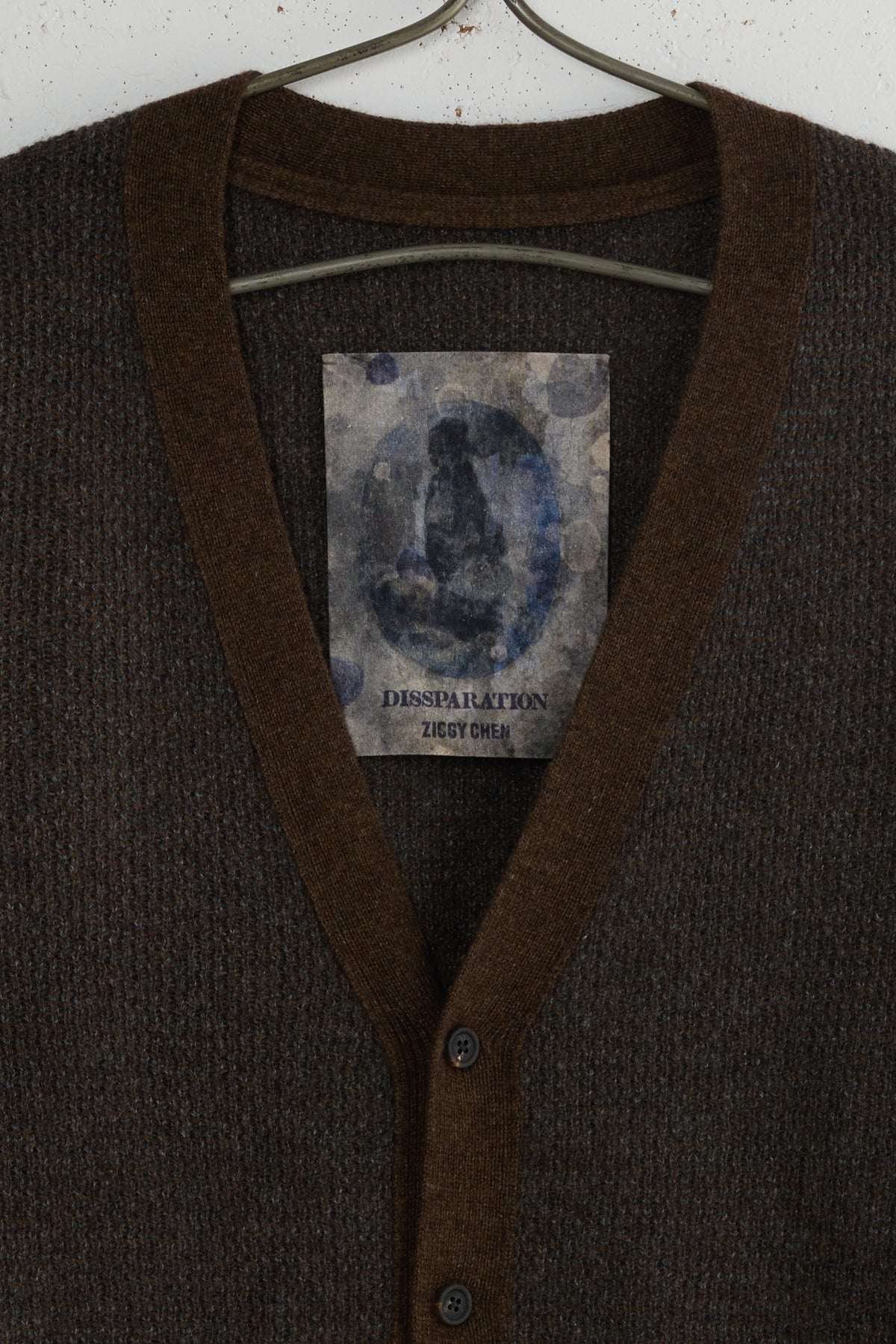 CLASSIC CARDIGAN