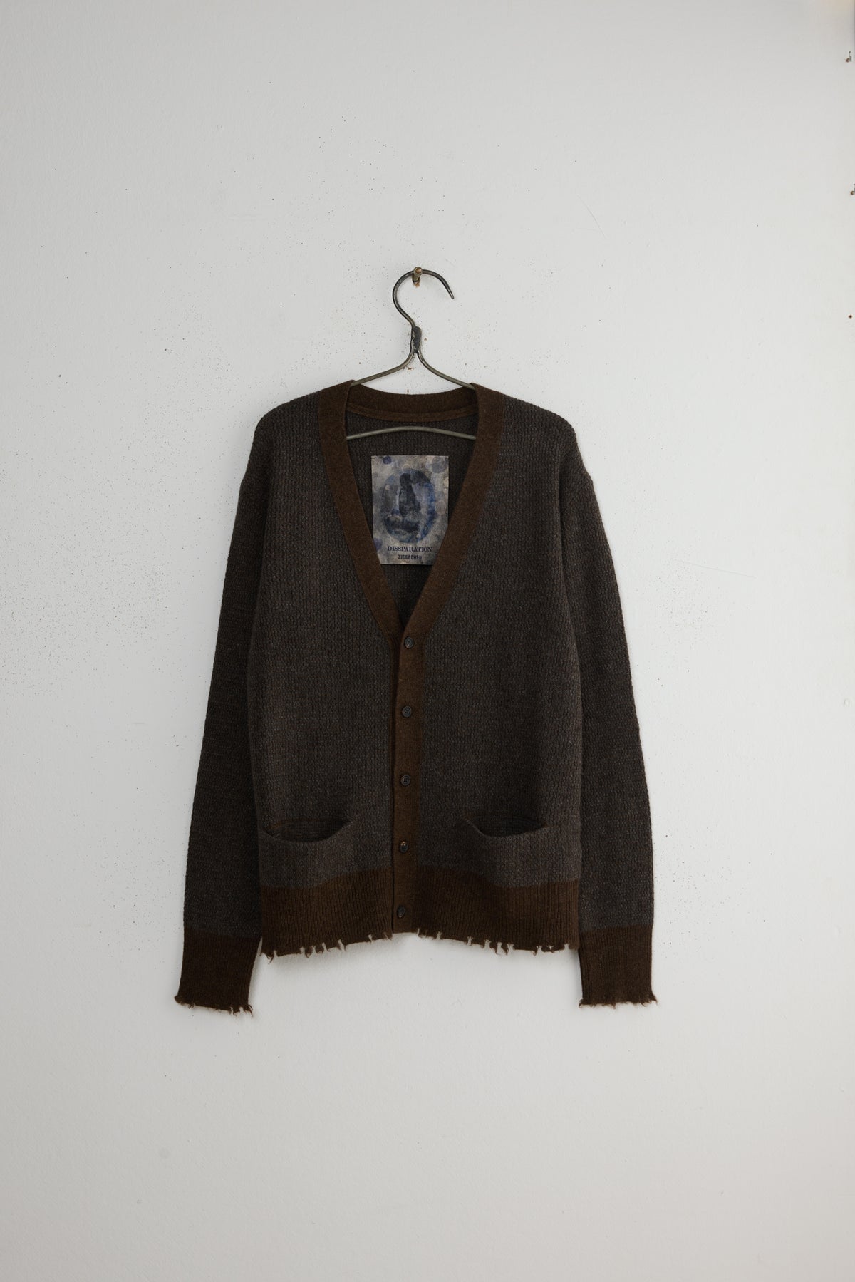 CLASSIC CARDIGAN