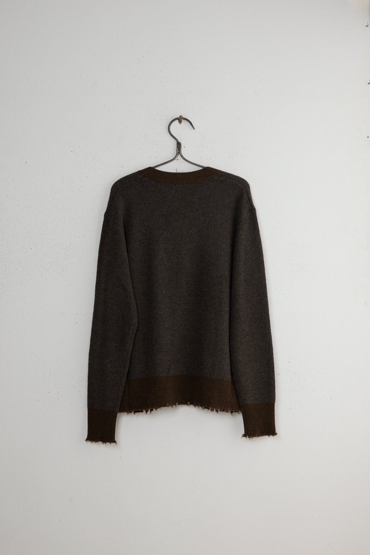 CLASSIC CARDIGAN