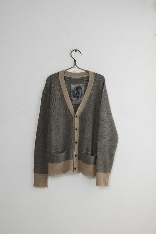 CLASSIC CARDIGAN