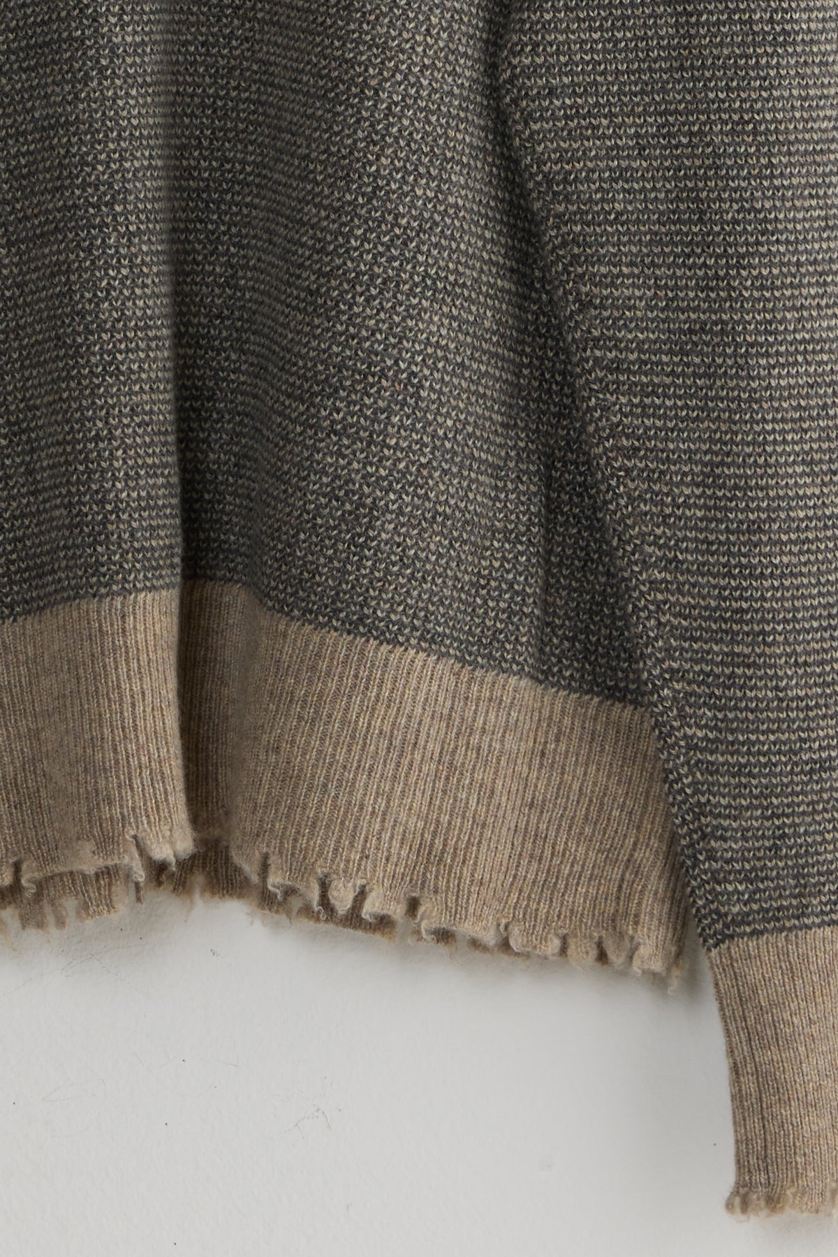 CLASSIC CARDIGAN