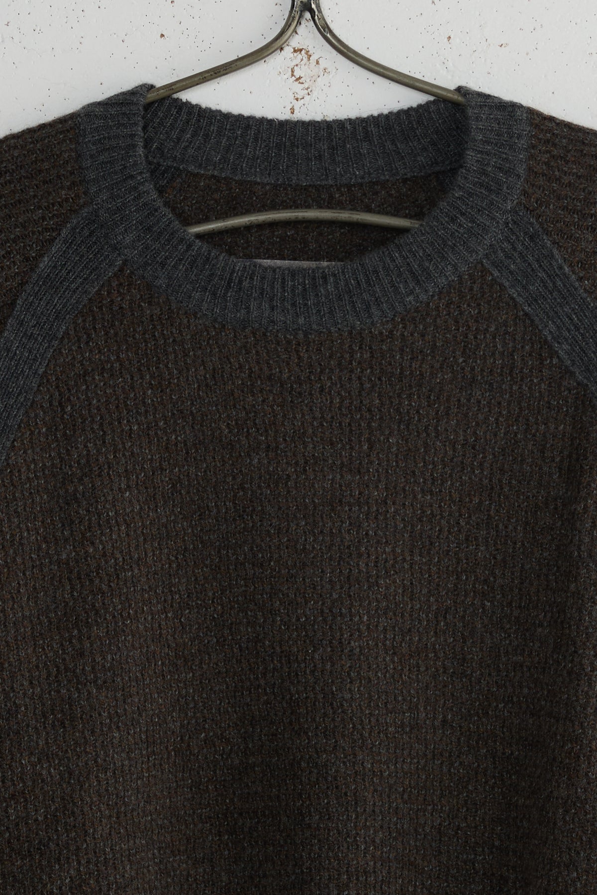 OVERSIZED RAGLAN SWEATER