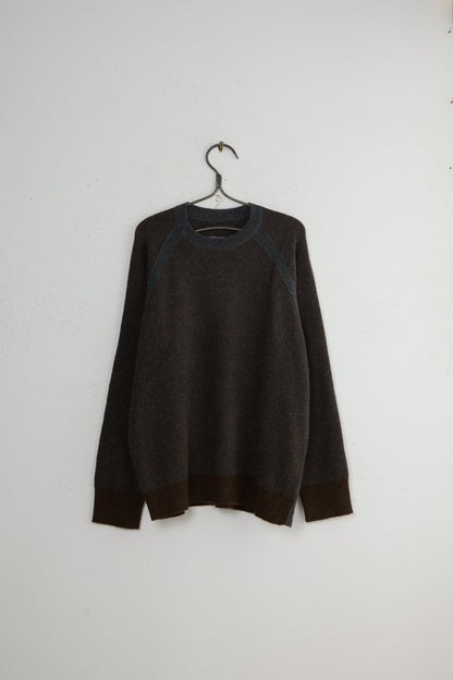 OVERSIZED RAGLAN SWEATER