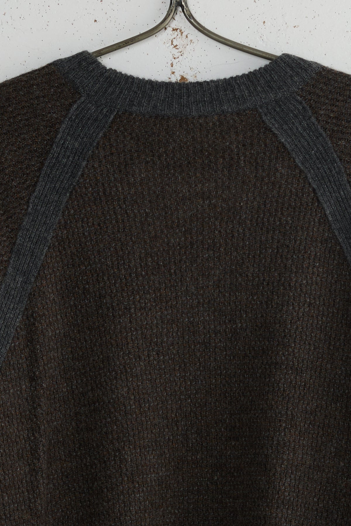 OVERSIZED RAGLAN SWEATER