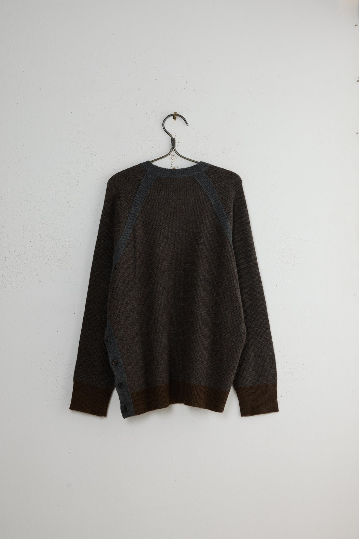 OVERSIZED RAGLAN SWEATER