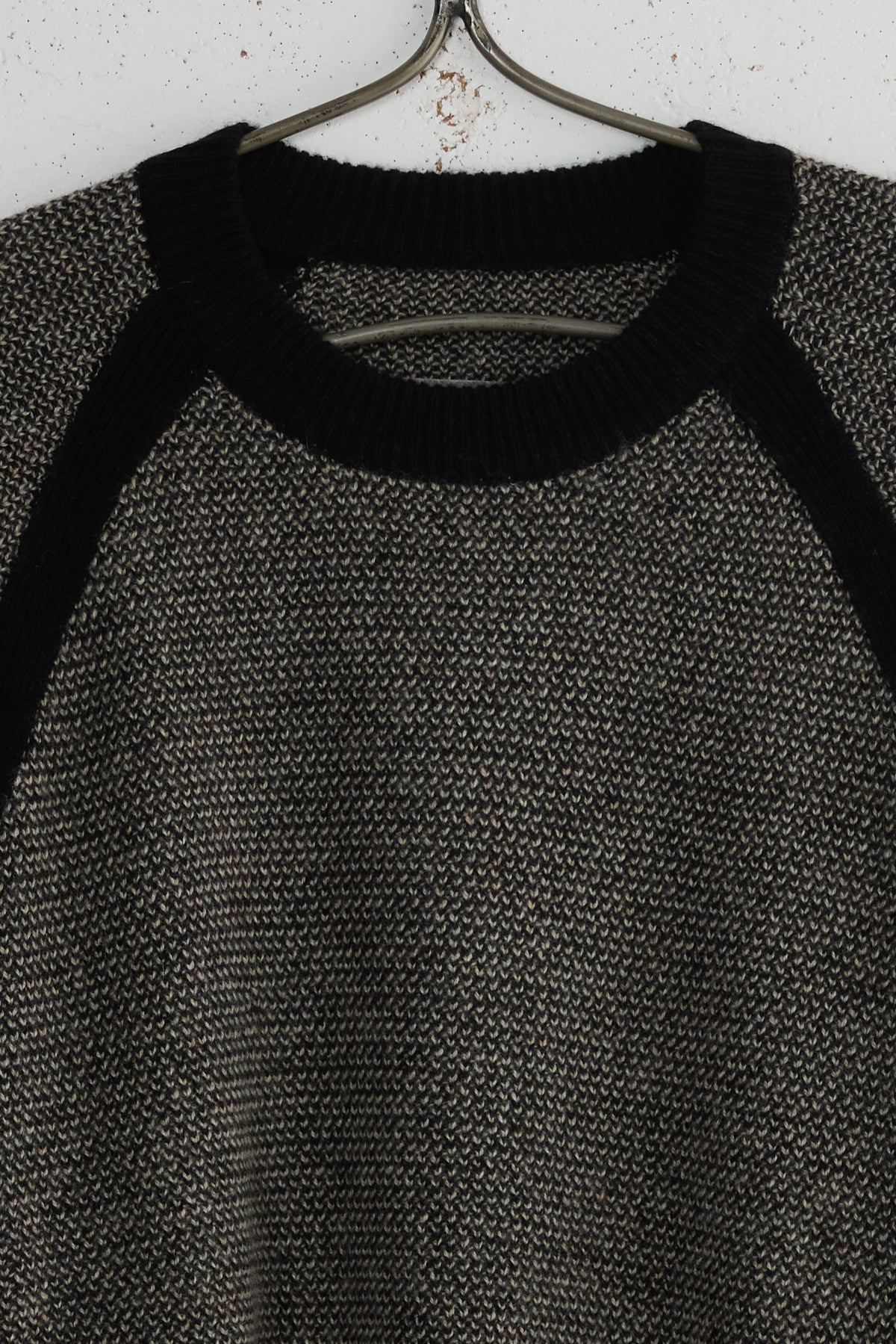 OVERSIZED RAGLAN SWEATER