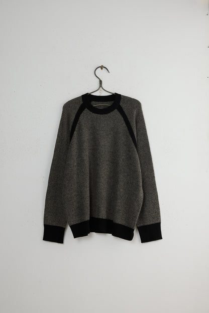 OVERSIZED RAGLAN SWEATER