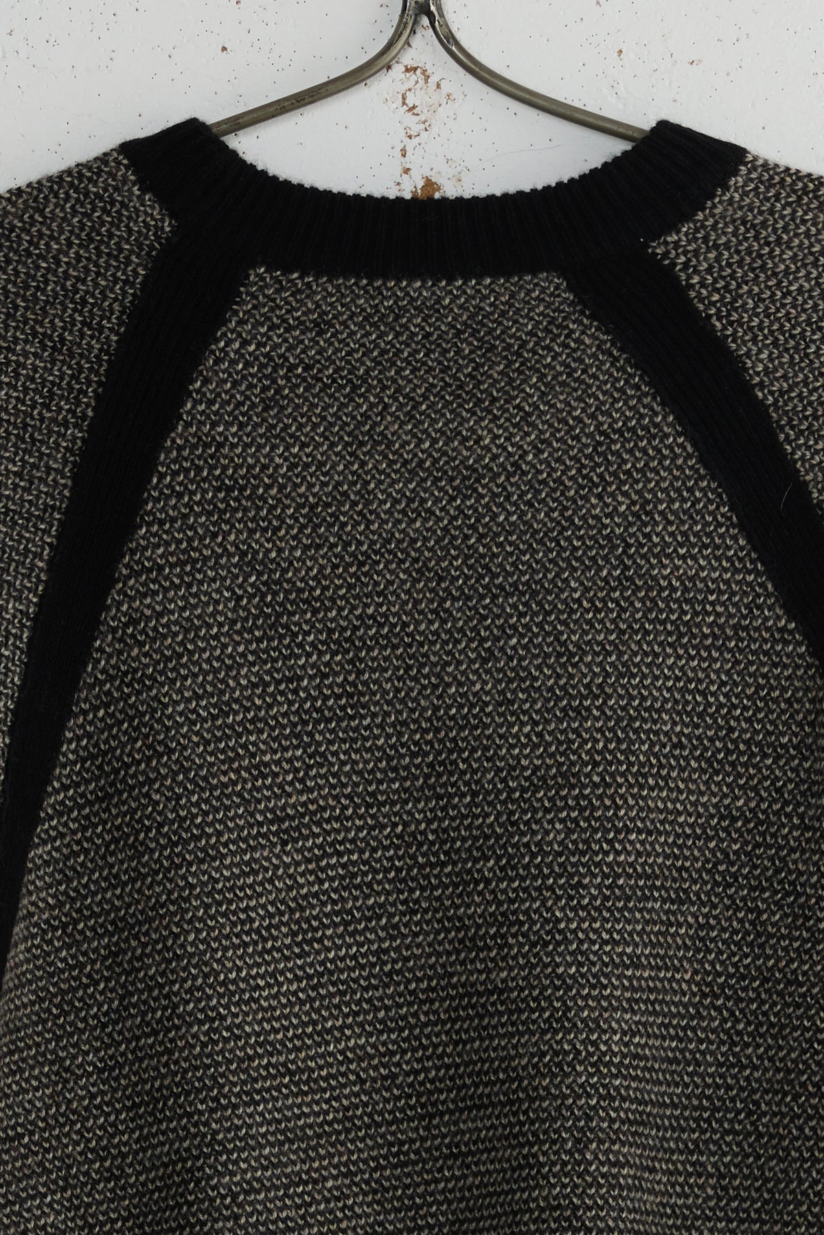 OVERSIZED RAGLAN SWEATER