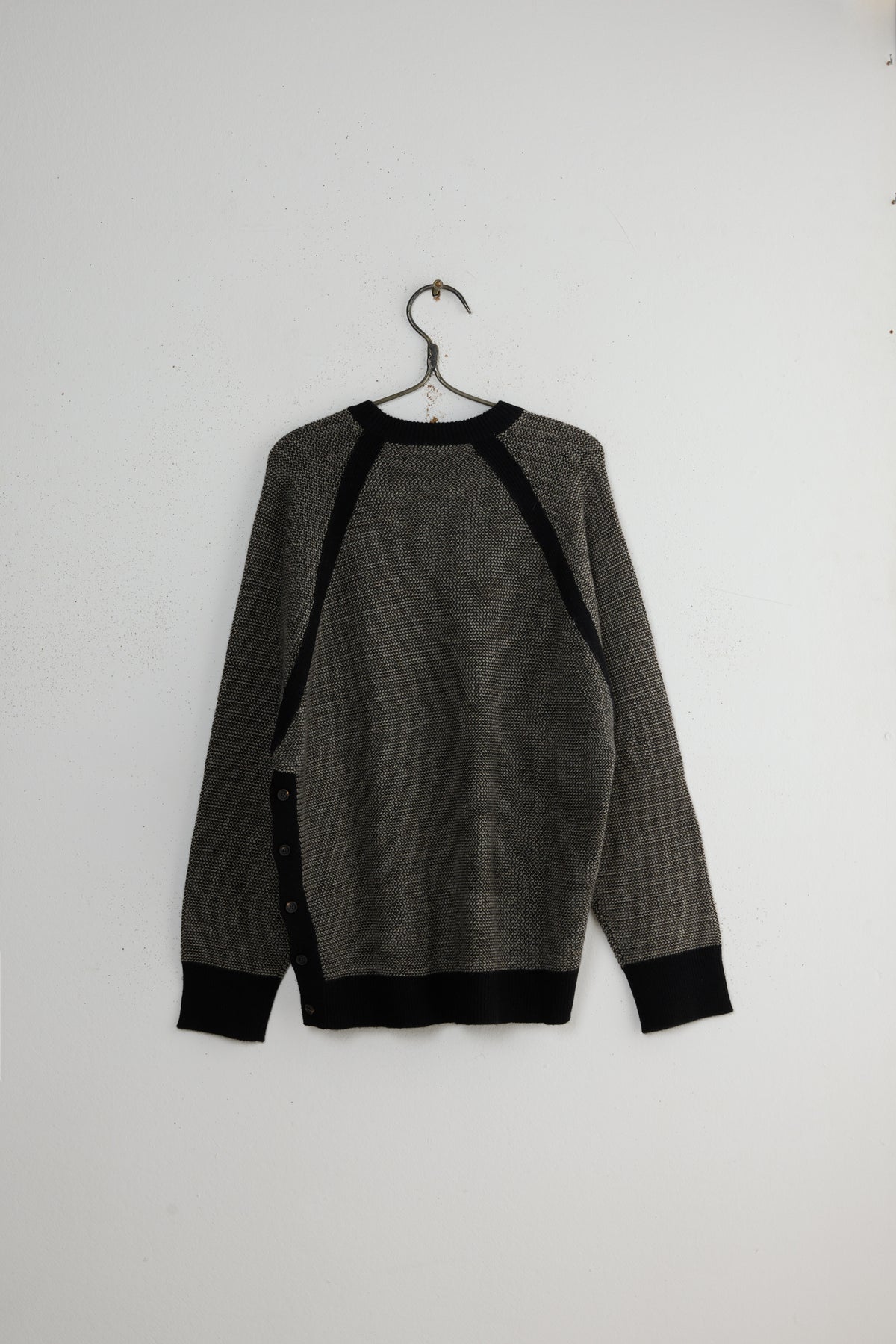 OVERSIZED RAGLAN SWEATER