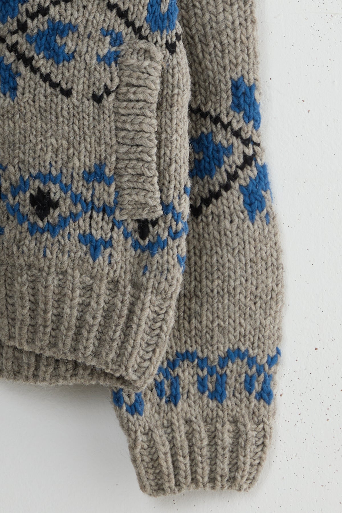 PERU HAND KNIT CARDIGAN