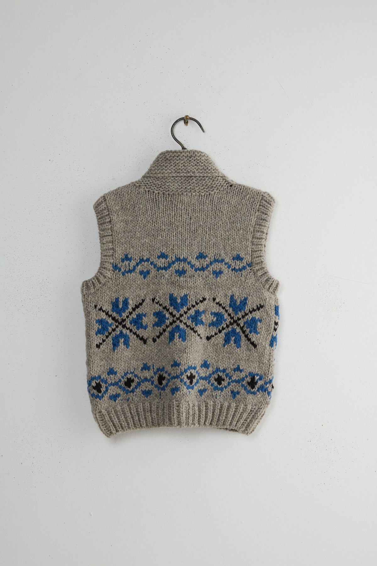 PERU HAND KNIT VEST
