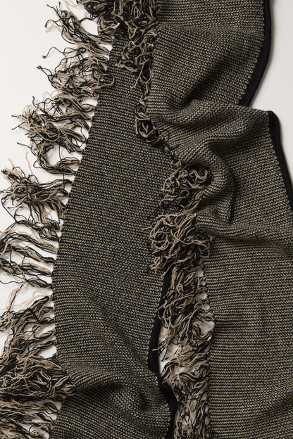 LONG SCARF WITH TASSEL