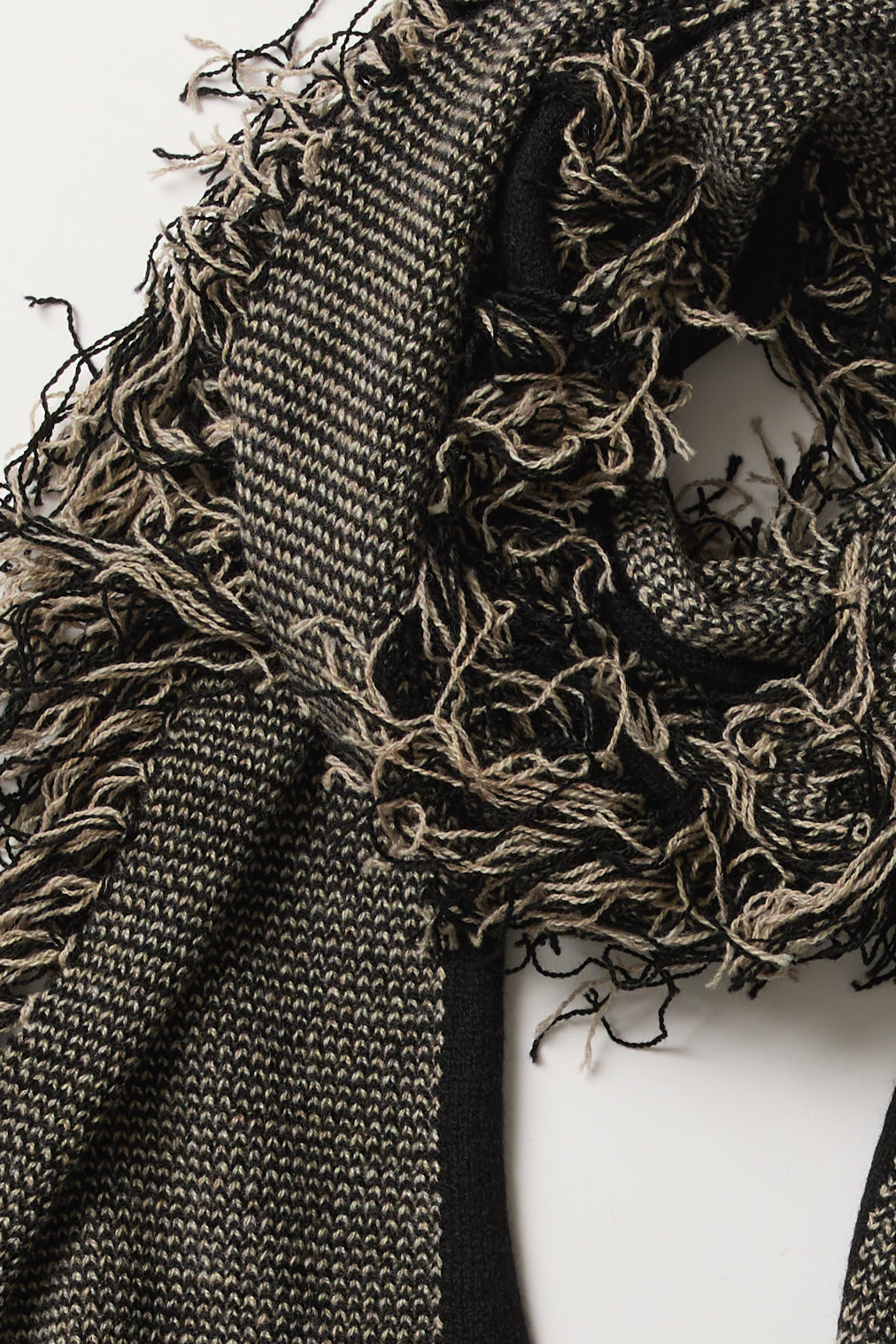LONG SCARF WITH TASSEL