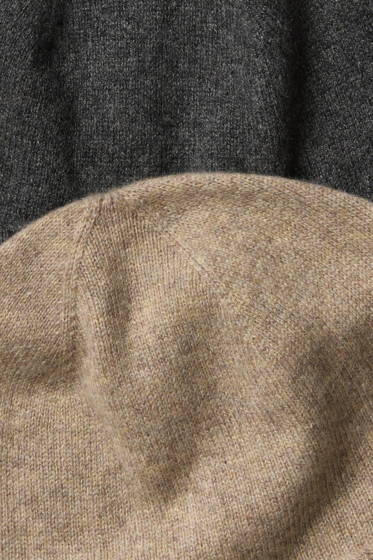 SLOUCHY BEANIE