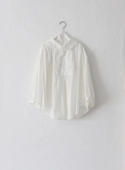 FRILL COLLAR BLOUSE