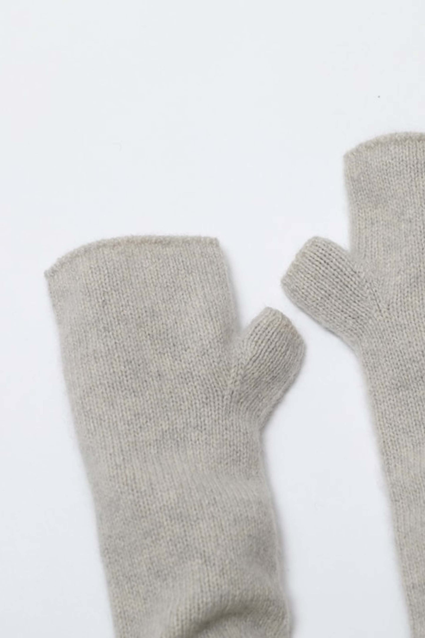 SEAMLESS CASHMERE ARM WARMER