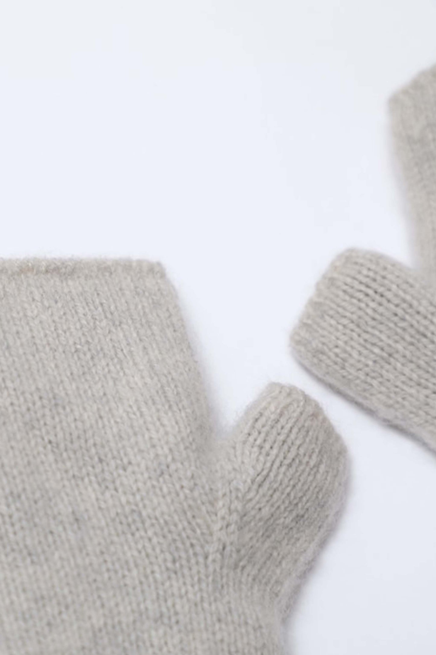 SEAMLESS CASHMERE ARM WARMER