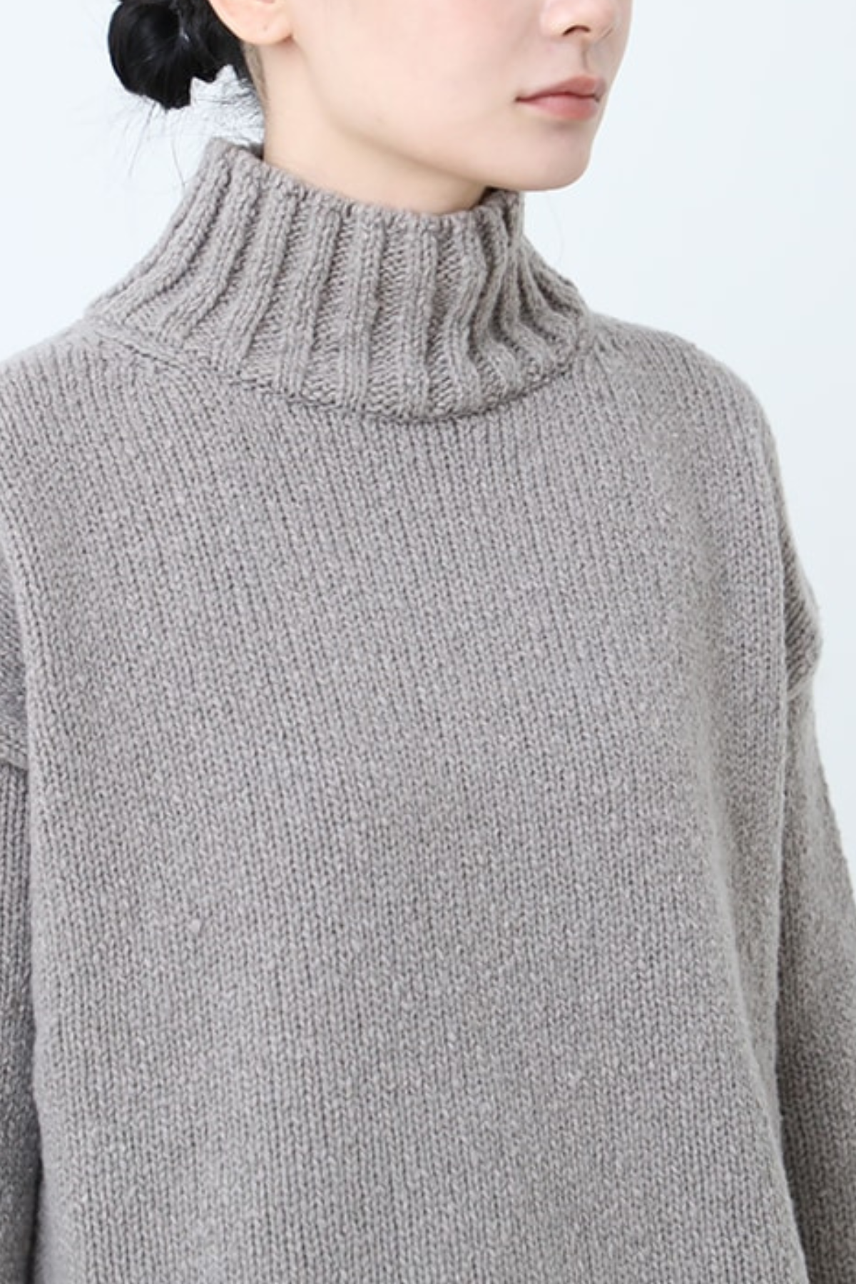 RENEW-WOOL TURTLENECK