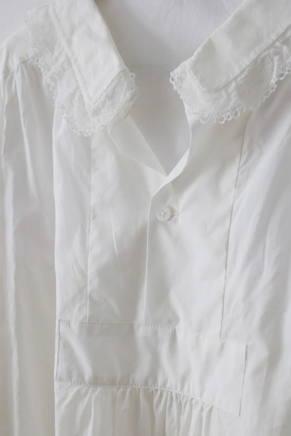 FRILL COLLAR BLOUSE